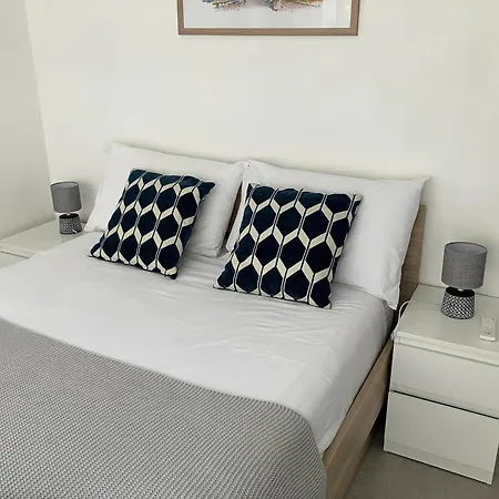 Apartament 1er - Chic One-bedroom With Parking - Stayinantibes Antibes